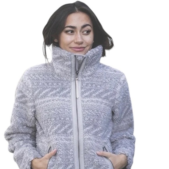 Patagonia Jackets & Blazers - PATAGONIA Divided Sky Zip-Up Jacket in Bergy Bits in Salt Grey